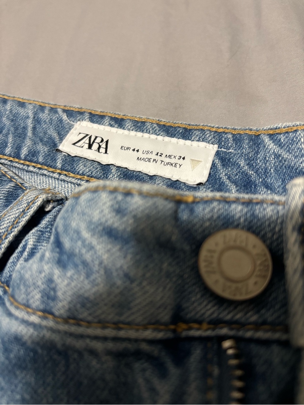ZARA Light Blue Washed Denim Jeans